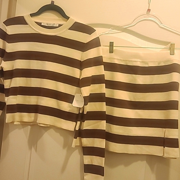 Altar'd State sweater mini skirt crop top set! - Picture 6 of 10